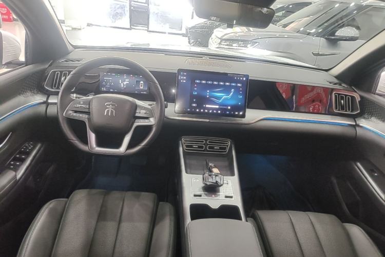 Used BYD Song Pro New Energy 2025 Second-Generation Intelligent Driving Version DM-i 115KM Superior Trim Center Console