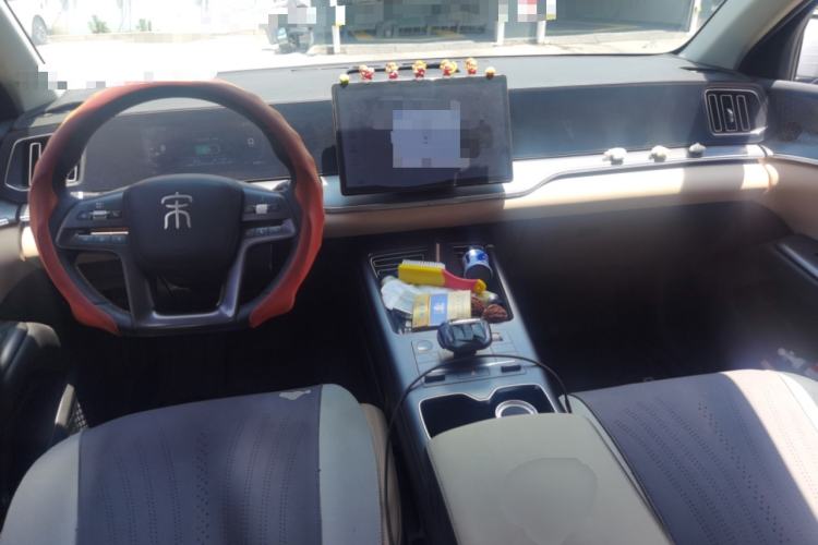Used BYD Song Pro New Energy 2025 Second-Generation DM-i 75KM Leading Edition Center Console