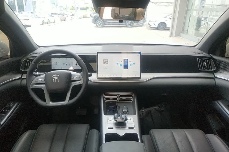 Used BYD Song Pro New Energy 2025 Second-Generation Intelligent Driving Version DM-i 115KM Superior Trim Center Console