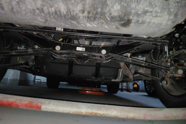 Used BYD Song Pro New Energy 2025 2nd Generation Intelligent Driving Version DM-i 75KM Leading Edition Chassis Rear