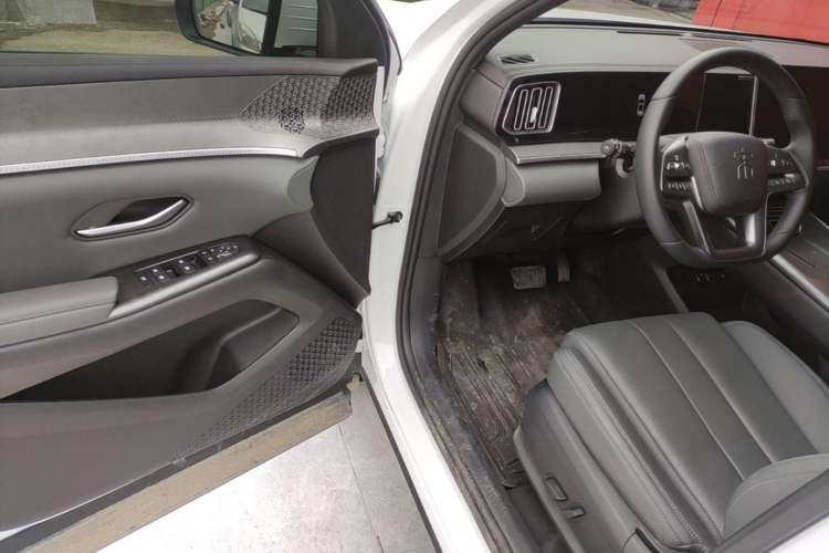 Used BYD Song Pro New Energy 2025 2nd Generation Intelligent Driving Version DM-i 75KM Leading Edition Driver Seat