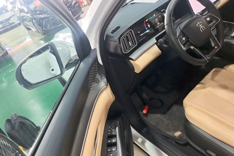 Used BYD Song Pro New Energy 2025 Second-Generation DM-i 75KM Overachiever Trim Driver Seat