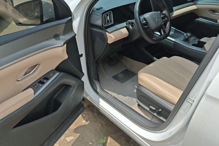 Used BYD Song Pro New Energy 2025 Second-Generation DM-i 75KM Leading Edition Driver Seat