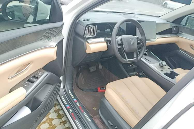 Used BYD Song Pro New Energy 2025 Second-Generation DM-i 75KM Leading Edition Driver Seat