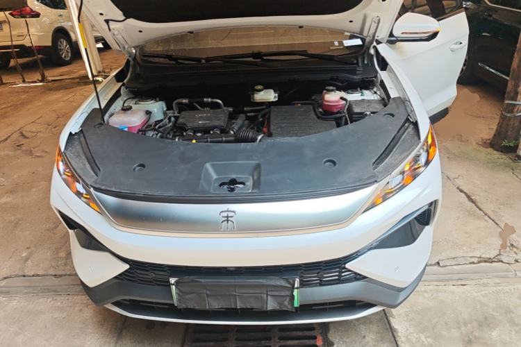 Used BYD Song Pro New Energy 2025 2nd Generation Intelligent Driving Version DM-i 75KM Leading Edition Engine Bay