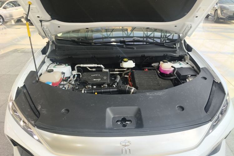 Used BYD Song Pro New Energy 2025 Second-Generation DM-i 75KM Leading Edition Engine Bay