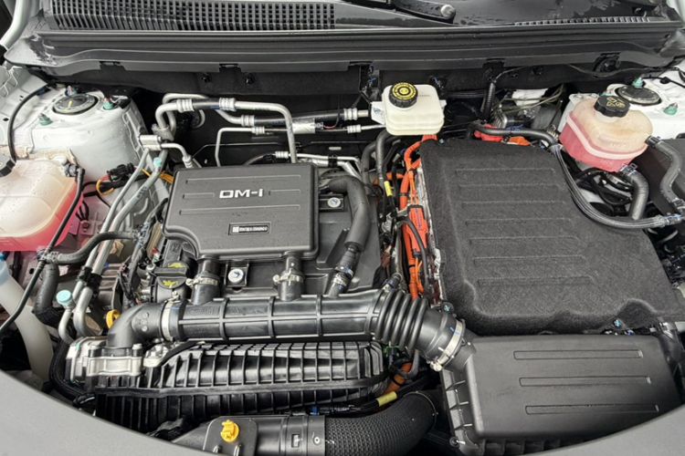 Used BYD Song Pro New Energy 2025 2nd Generation Intelligent Driving Version DM-i 75KM Leading Edition Engine Bay