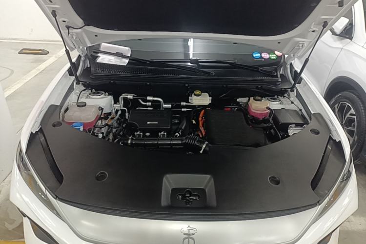 Used BYD Song Pro New Energy 2025 Second-Generation Intelligent Driving Version DM-i 115KM Superior Trim Engine Bay