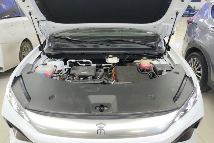 Used BYD Song Pro New Energy 2025 Second-Generation Intelligent Driving Version DM-i 115KM Superior Trim Engine Bay