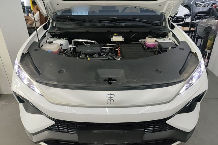 Used BYD Song Pro New Energy 2025 Second-Generation DM-i 75KM Leading Edition Engine Bay