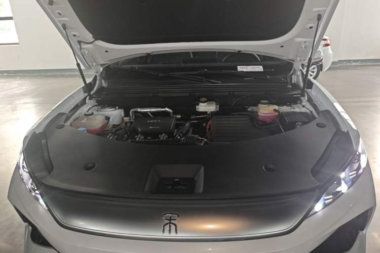 Used BYD Song Pro New Energy 2025 Second-Generation Intelligent Driving Version DM-i 115KM Superior Trim Engine Bay