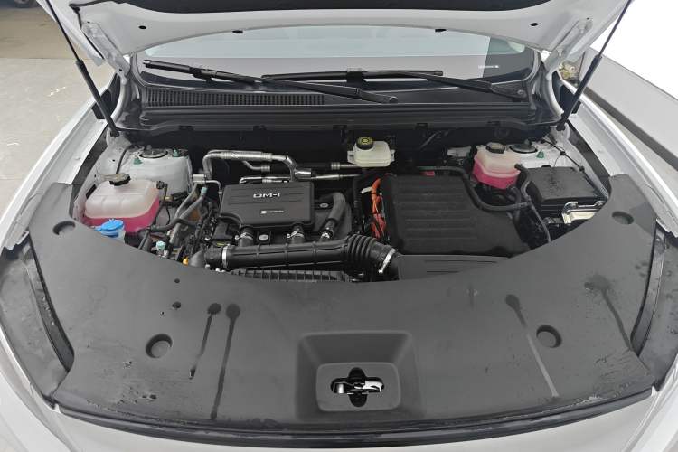 Used BYD Song Pro New Energy 2025 Second-Generation DM-i 115KM Overachiever Trim Engine Bay