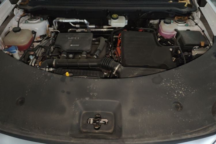 Used BYD Song Pro New Energy 2025 Second-Generation DM-i 75KM Leading Edition Engine Bay