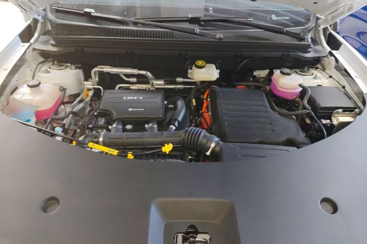 Used BYD Song Pro New Energy 2025 Second-Generation DM-i 75KM Leading Edition Engine Bay