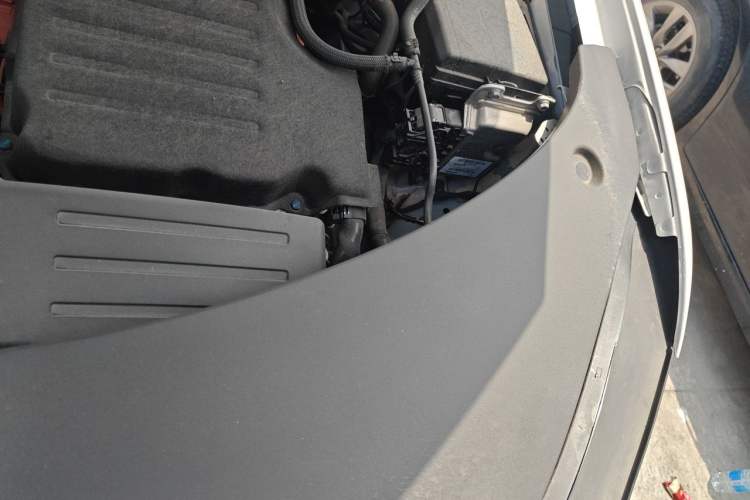 Used BYD Song Pro New Energy 2025 2nd Generation Intelligent Driving Version DM-i 75KM Leading Edition Engine Bay Left