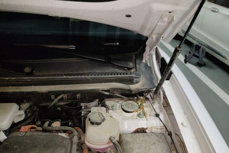 Used BYD Song Pro New Energy 2025 Second-Generation DM-i 115KM Excellence Version Engine Bay Left