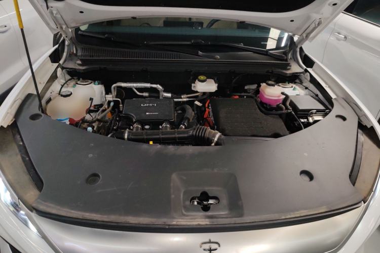 Used BYD Song Pro New Energy 2025 Second-Generation DM-i 75KM Leading Edition Engine Bay