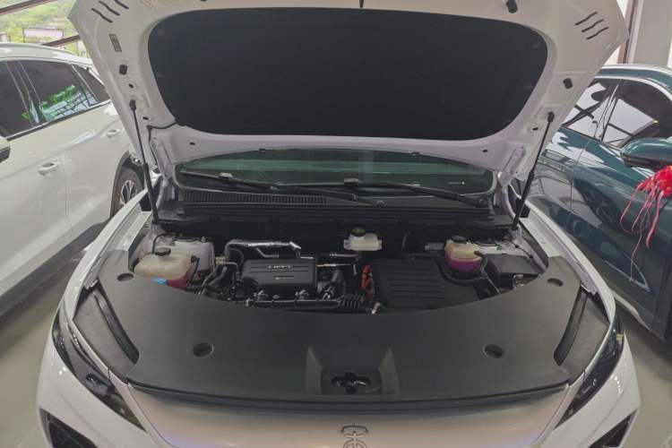 Used BYD Song Pro New Energy 2025 Second-Generation Intelligent Driving Version DM-i 115KM Excellence Edition Engine Bay