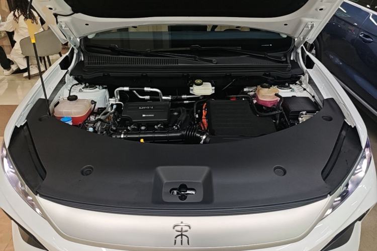 Used BYD Song Pro New Energy 2025 2nd Generation Intelligent Driving Version DM-i 75KM Leading Edition Engine Bay
