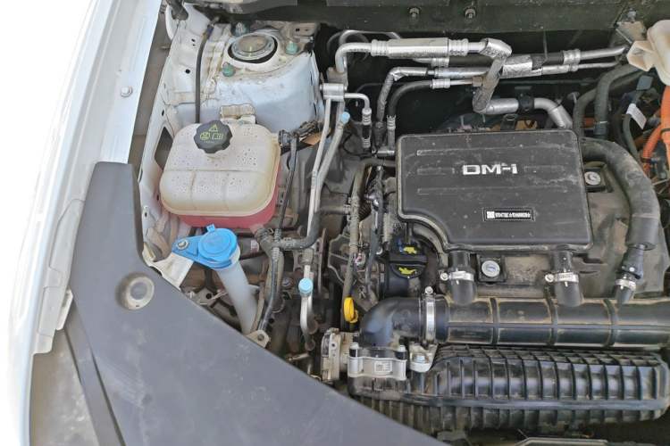 Used BYD Song Pro New Energy 2025 Second-Generation DM-i 115KM Excellence Version Engine Bay Right