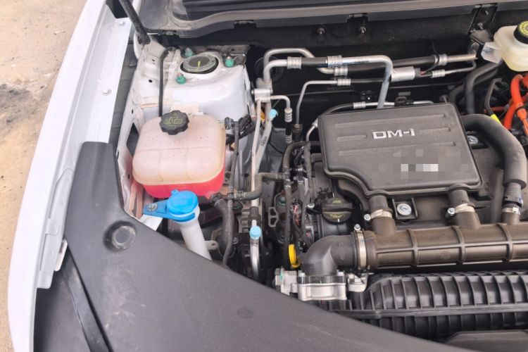 Used BYD Song Pro New Energy 2025 Second-Generation Intelligent Driving Version DM-i 115KM Superior Trim Engine Bay Right