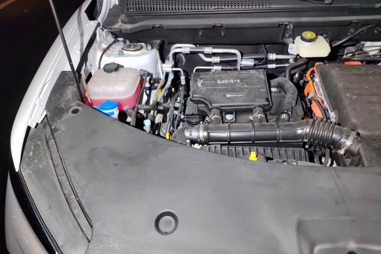 Used BYD Song Pro New Energy 2025 2nd Generation Intelligent Driving Version DM-i 75KM Leading Edition Engine Bay Right