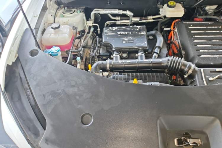 Used BYD Song Pro New Energy 2025 Second-Generation DM-i 75KM Leading Edition Engine Bay Right