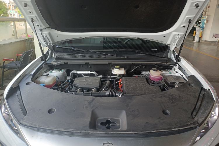 Used BYD Song Pro New Energy 2025 Second-Generation Intelligent Driving Version DM-i 115KM Superior Trim Engine Bay