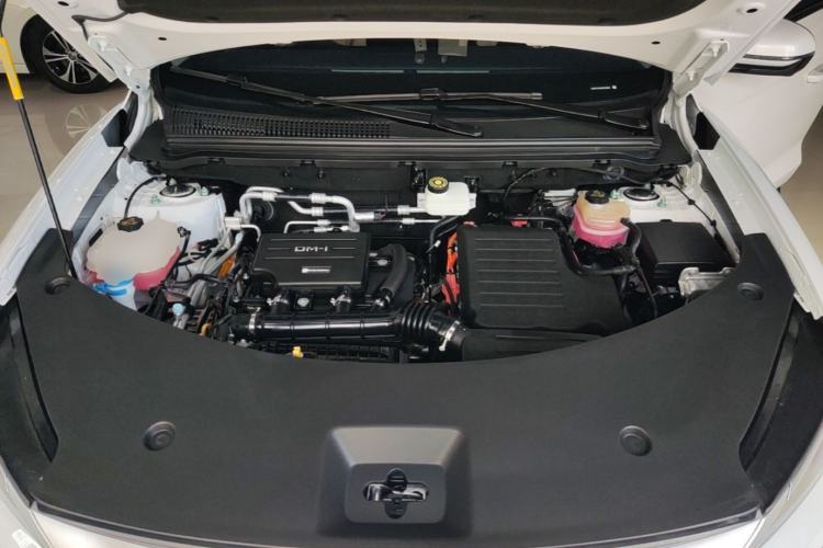 Used BYD Song Pro New Energy 2025 2nd Generation Intelligent Driving Version DM-i 75KM Leading Edition Engine Bay