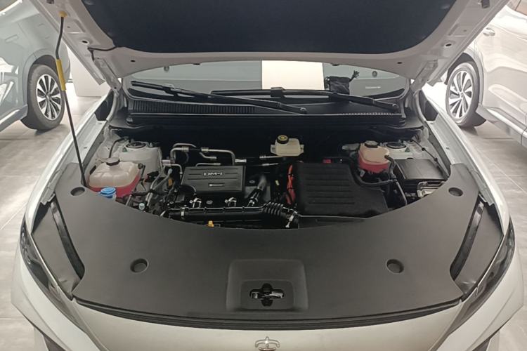Used BYD Song Pro New Energy 2025 2nd Generation Intelligent Driving Version DM-i 75KM Leading Edition Engine Bay