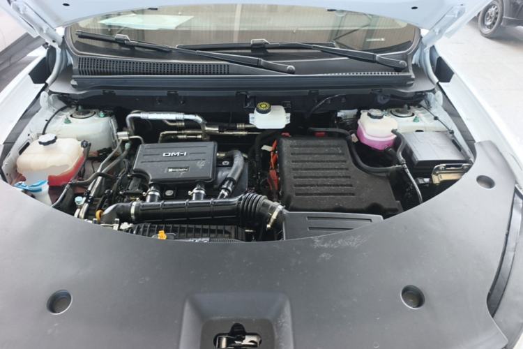 Used BYD Song Pro New Energy 2025 Second-Generation DM-i 75KM Leading Edition Engine Bay