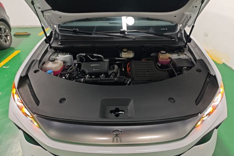 Used BYD Song Pro New Energy 2025 Second-Generation Intelligent Driving Version DM-i 115KM Superior Trim Engine Bay