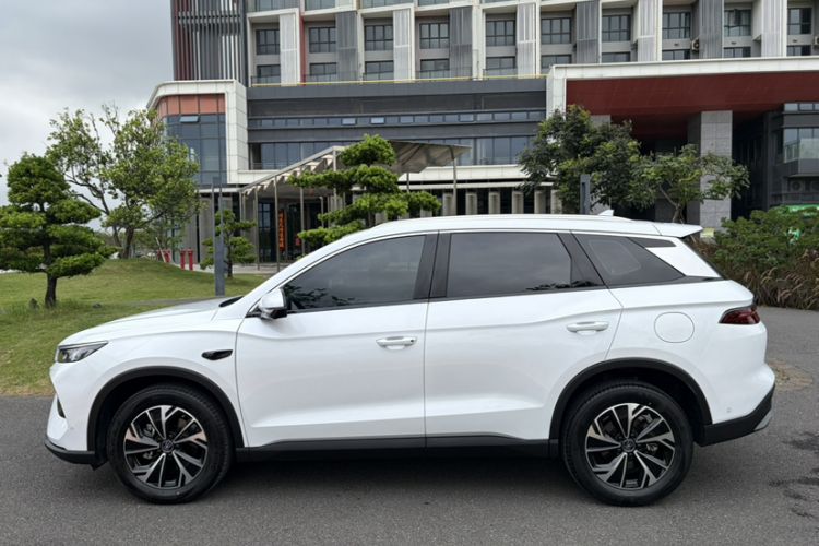 Used BYD Song Pro New Energy 2025 2nd Generation Intelligent Driving Version DM-i 75KM Leading Edition Exterior 1