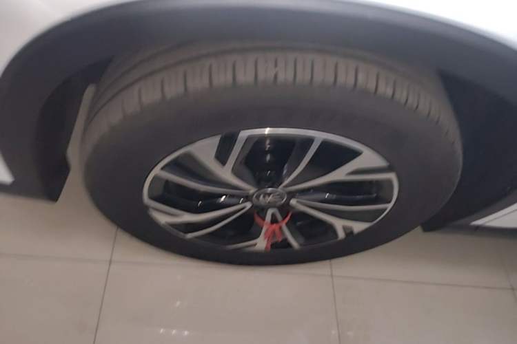 Used BYD Song Pro New Energy 2025 2nd Generation Intelligent Driving Version DM-i 75KM Leading Edition Exterior 4