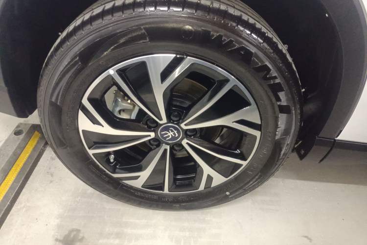 Used BYD Song Pro New Energy 2025 Second-Generation DM-i 75KM Overachiever Trim Exterior 5