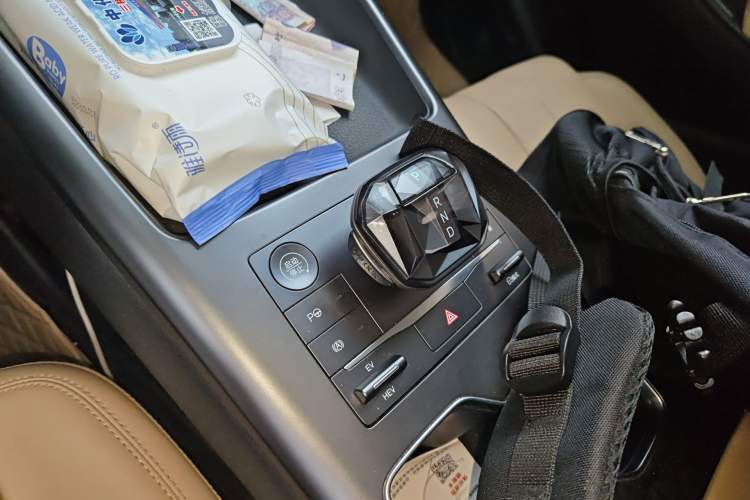 Used BYD Song Pro New Energy 2025 Second-Generation Intelligent Driving Version DM-i 115KM Superior Trim Gear Lever