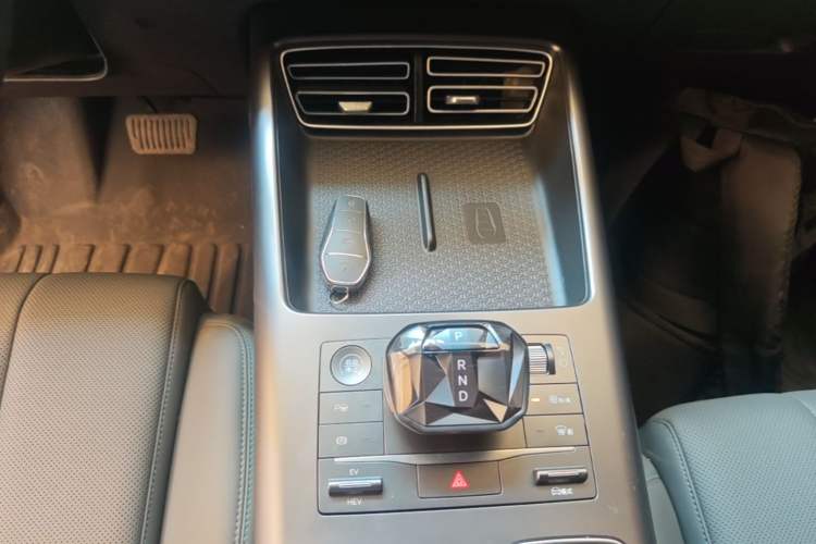Used BYD Song Pro New Energy 2025 2nd Generation Intelligent Driving Version DM-i 75KM Leading Edition Gear Lever