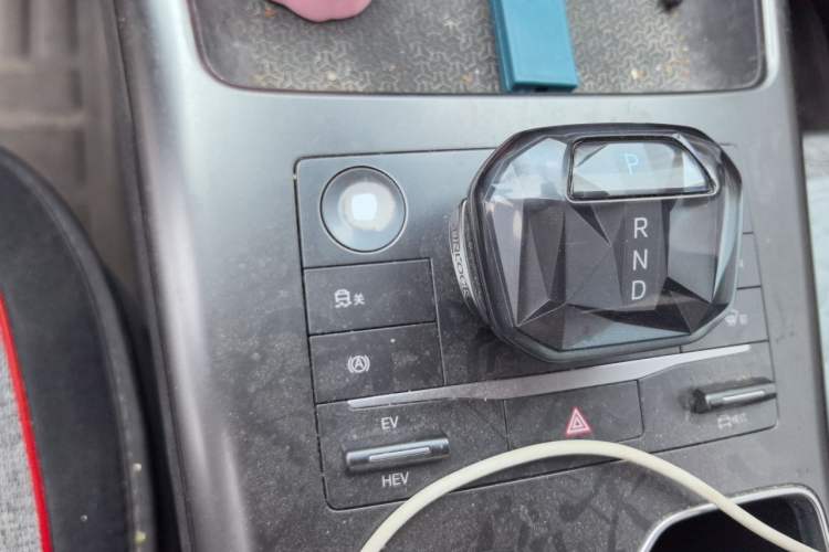 Used BYD Song Pro New Energy 2025 Second-Generation DM-i 115KM Overachiever Trim Gear Lever
