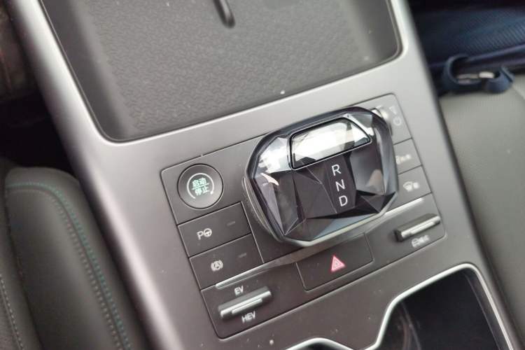 Used BYD Song Pro New Energy 2025 2nd Generation Intelligent Driving Version DM-i 75KM Leading Edition Gear Lever