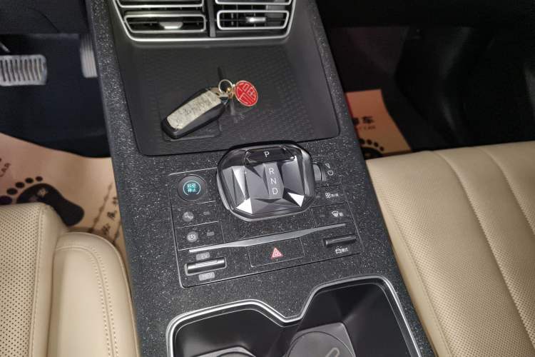 Used BYD Song Pro New Energy 2025 Second-Generation DM-i 115KM Excellence Version Gear Lever