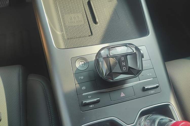 Used BYD Song Pro New Energy 2025 Second-Generation Intelligent Driving Version DM-i 115KM Superior Trim Gear Lever