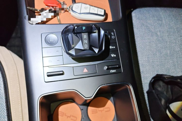 Used BYD Song Pro New Energy 2025 Second-Generation DM-i 75KM Leading Edition Gear Lever