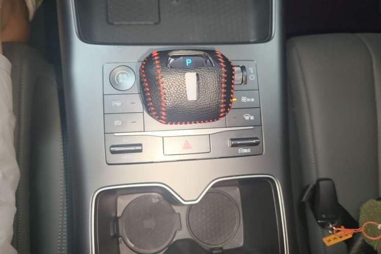 Used BYD Song Pro New Energy 2025 Second-Generation Intelligent Driving Version DM-i 115KM Superior Trim Gear Lever