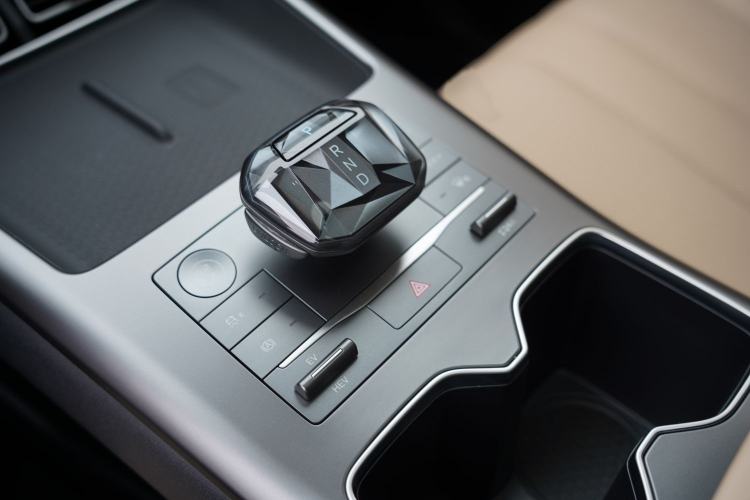 Used BYD Song Pro New Energy 2025 Second-Generation DM-i 115KM Overachiever Trim Gear Lever