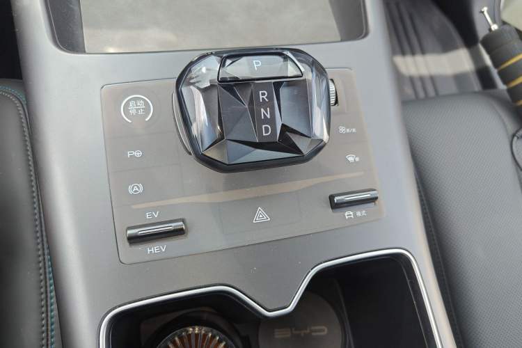 Used BYD Song Pro New Energy 2025 Second-Generation Intelligent Driving Version DM-i 115KM Superior Trim Gear Lever