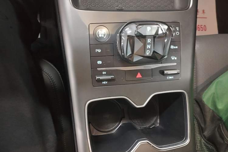 Used BYD Song Pro New Energy 2025 Second-Generation Intelligent Driving Version DM-i 115KM Excellence Edition Gear Lever