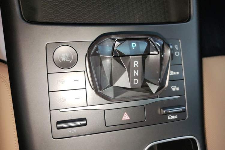 Used BYD Song Pro New Energy 2025 2nd Generation Intelligent Driving Version DM-i 75KM Leading Edition Gear Lever