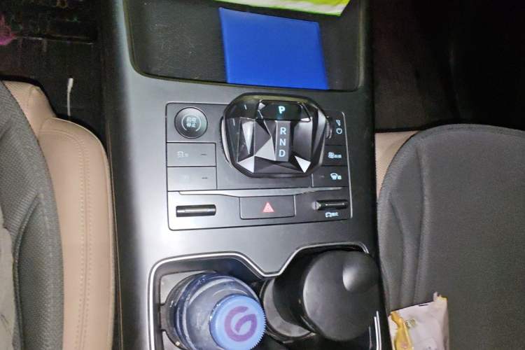 Used BYD Song Pro New Energy 2025 Second-Generation DM-i 115KM Overachiever Trim Gear Lever