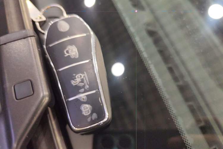 Used BYD Song Pro New Energy 2025 Second-Generation Intelligent Driving Version DM-i 115KM Superior Trim Interior 1