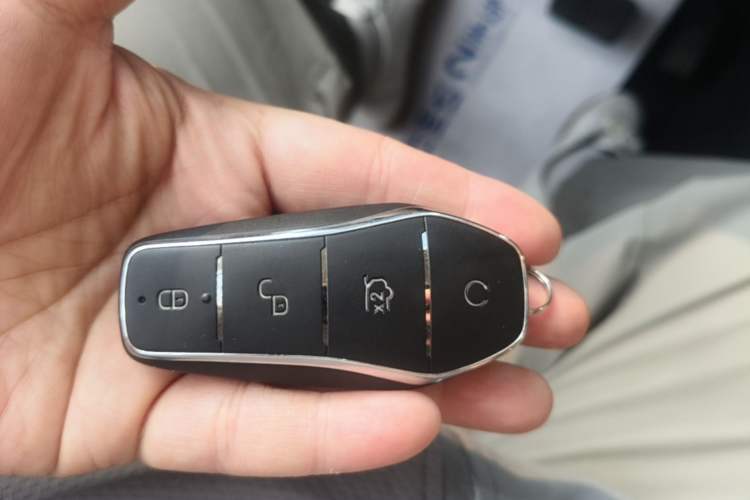 Used BYD Song Pro New Energy 2025 Second-Generation DM-i 75KM Leading Edition Interior 1